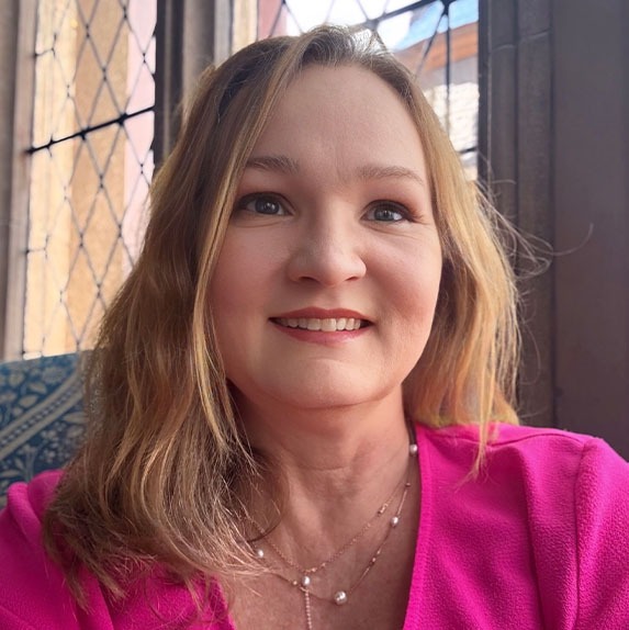 Dr Deanna Owen